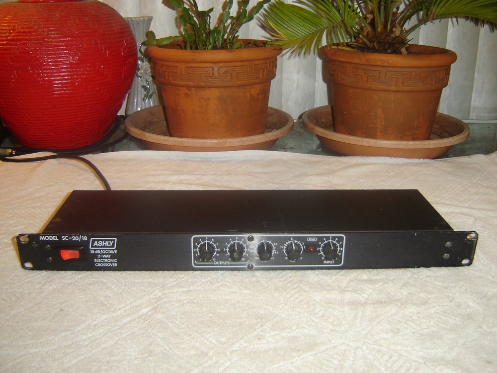 Ashly SC-20/18, 2 Way Electronic Crossover, Vintage Rack