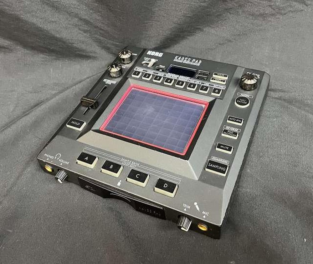 KORG KP3 Sampler with Touchpad Control
