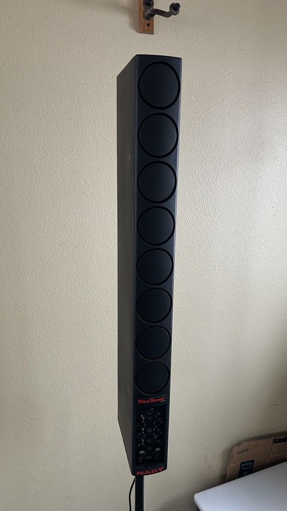 Nady MaxTower PAS-250 / BagAmp BA-875 250W Powered Column Line Array PA