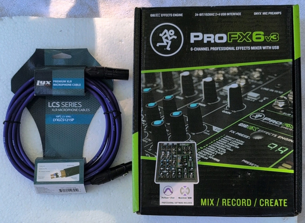 Mackie ProFX6v3 6-Ch USB Mixer Open Box Bundle w/ New LyxPro Purple XLR Cable A+