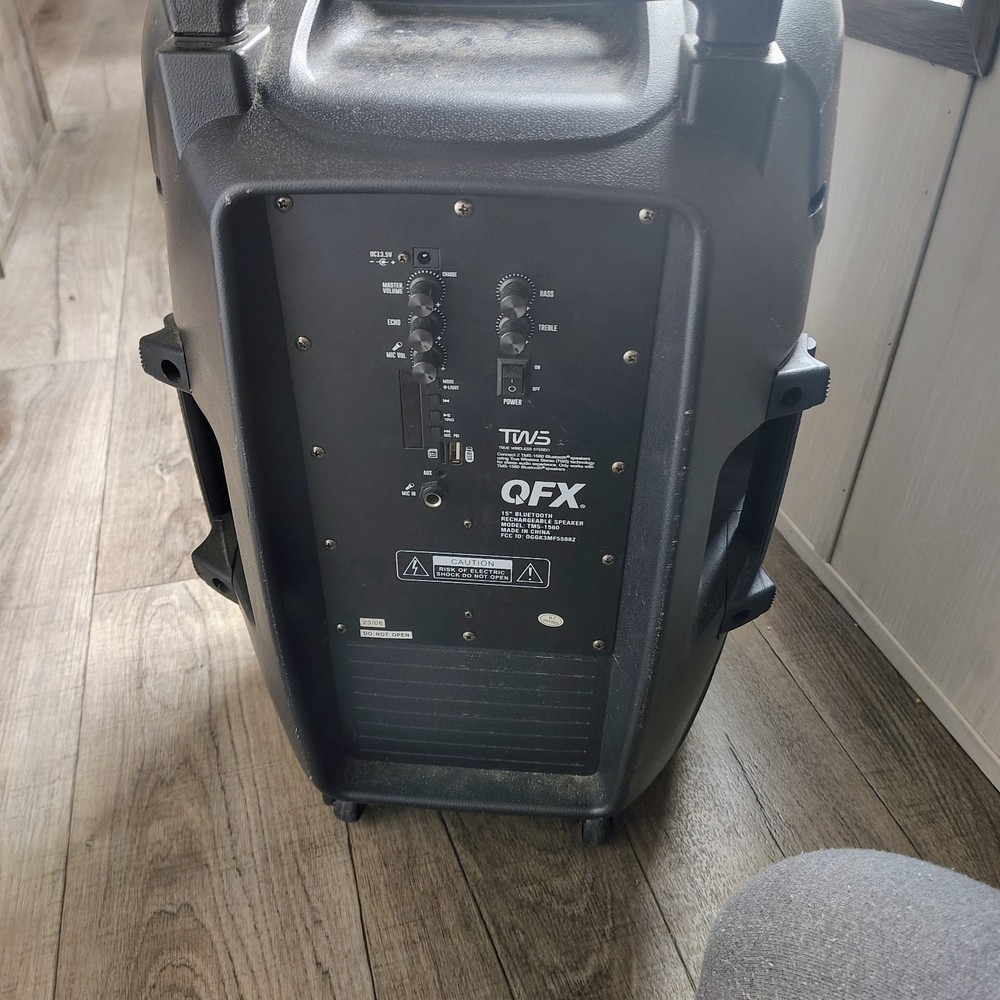 QFX TWS Portable PA Speaker Black Wired MIC AUX Inputs Plastic Metal Rectangular