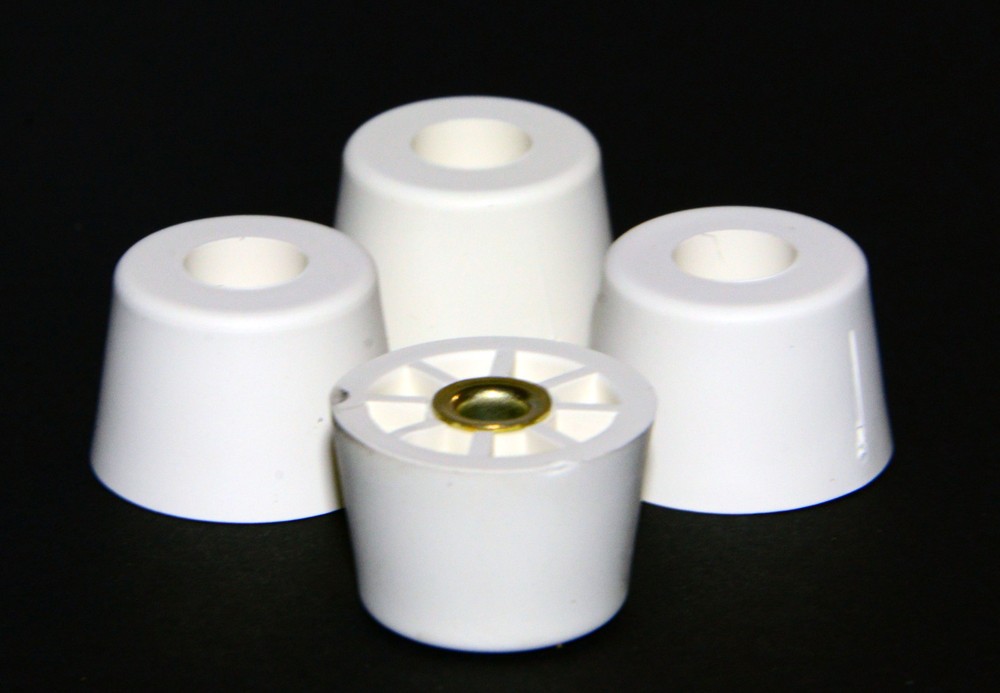 FOUR (4) MEDIUM EXTRA TALL WHITE ROUND RUBBER FEET FOR AMPS RADIO – FREE S&H
