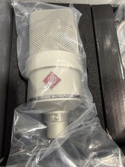 TLM 103 Neumann Largediaphragm Condenser Nickel Microphone With Shock Mo G1N