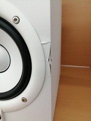YAMAHA HS5 Powered Studio Monitor Speaker White Pair w/ Cable Tested TB01 6.0/PC