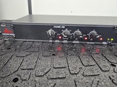 DBX 223XL Stereo 2-Way/Mono 3-Way Crossover Rack Mountable