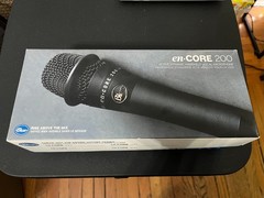 Blue Microphones enCORE 200 with box BONUS Gold Top Cap