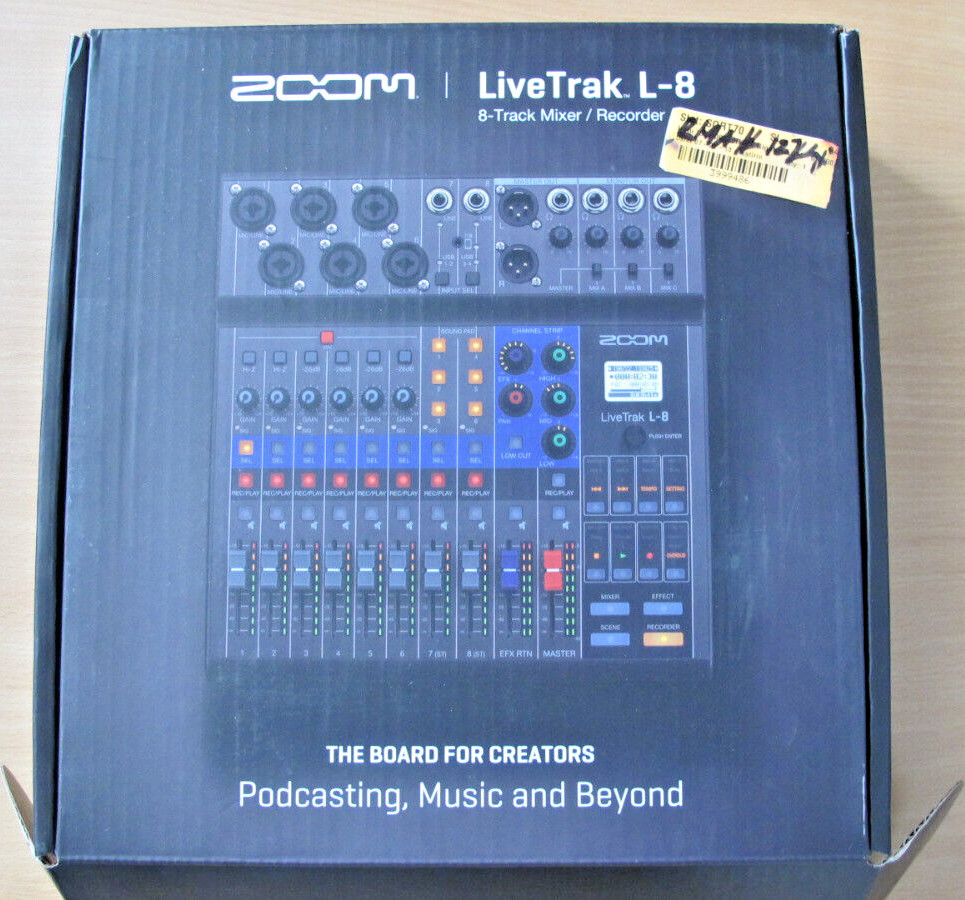 Zoom LiveTrak L-8 Podcast Digital Mixer/Recorder Black Open Box