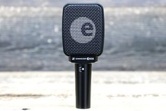 Sennheiser e 906 Professional Super-Cardioid Dynamic Instrument Microphone