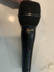 Sam Ash Handheld/Stand-Held Wired Microphone Black On/Off Switch Audio Mic