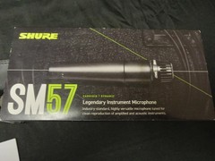 Shure SM57 Legendary Instrument Microphone – Black