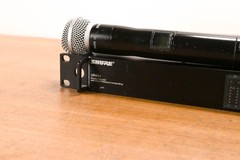 Shure UR4S+ Wireless Receiver with one UR2/SM58 Handheld Mic – G1 Band CG01Z1M