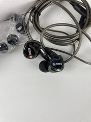 Open Box Galaxy Audio ASD-700R Wireless In-Ear Monitor Receiver/EB5 Earbuds, B B