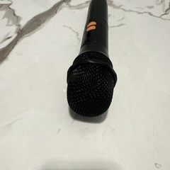 Wireless Professional Handheld/Stand-Held Microphone, Black w/ Battery Cover