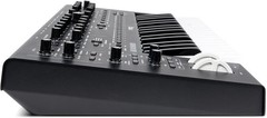 MOOG Messenger Monophonic Analog Keyboard Synthesizer, 32 Keys, 64-Step Sequence