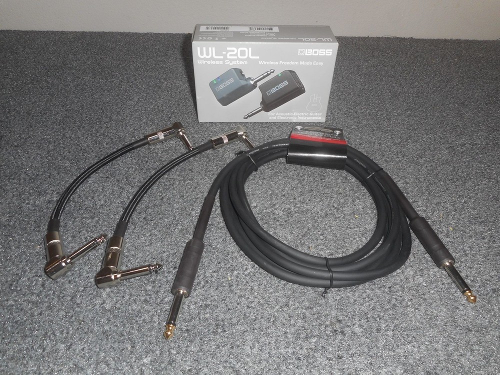 Boss WL-20L Compact Wireless System & FREE CABLES (SC10R & QTY 2-S6P48)!