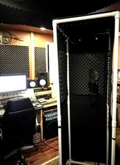 Acoustic Booth 2×2 Portable Vocal Recording Studio PodCast Sound / Light