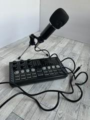 Hayner-Seek Sound Console Model P2 Podcast Equipment Bundle
