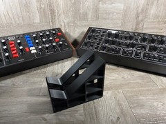L40º Universal Stand for Behringer Modules & Moog 60-104 HP Eurorack Case -BLACK