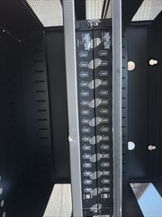 TRIPP-LITE MODEL CSC32USB 32 PORT USB CHARGING CABINET