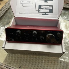 Focusrite Amplifier/Scarlett2I2 Audio Interface- USB 24-Bit/192 kHz