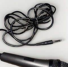 Singing Machine Wired Microphone for Karaoke, (Black) – Unidirectional Dynami…