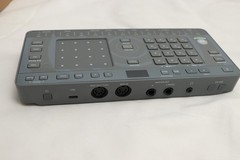 AlphaTheta CHORDCAT 8-Track Portable Groovebox Controller Musical equipments