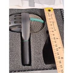 AKG D112 Dynamic Microphone Kick Drum Bass Mic Made in Austria with Box & Clip