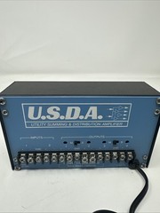 HENRY ENGINEERING U.S.D.A 2X4 UTILITY SUMMING & DISTRIBUTION AMPLIFIER