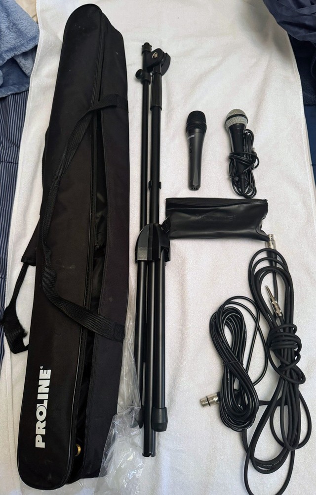 PROLINE Handheld Wired Microphone Set with Stand, On/Off Switch, Black