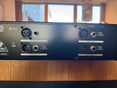 Behringer T1951 Tube Ultra-Q Vacuum Tube 4 band Equalizer Notch Filter very good