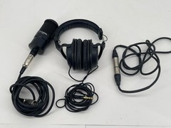 Steinberg ST-M01 Condenser Microphone ST-H01 Studio Headphones XLR Cable Bundle
