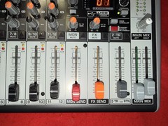 Behringer XENYX X1222USB Premium 16-Input 2/2-Bus Mixer