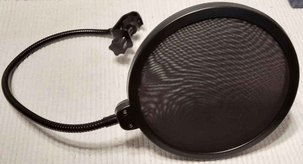 ChromaCast Microphone Pop Filter with Adjustable Boom Arm