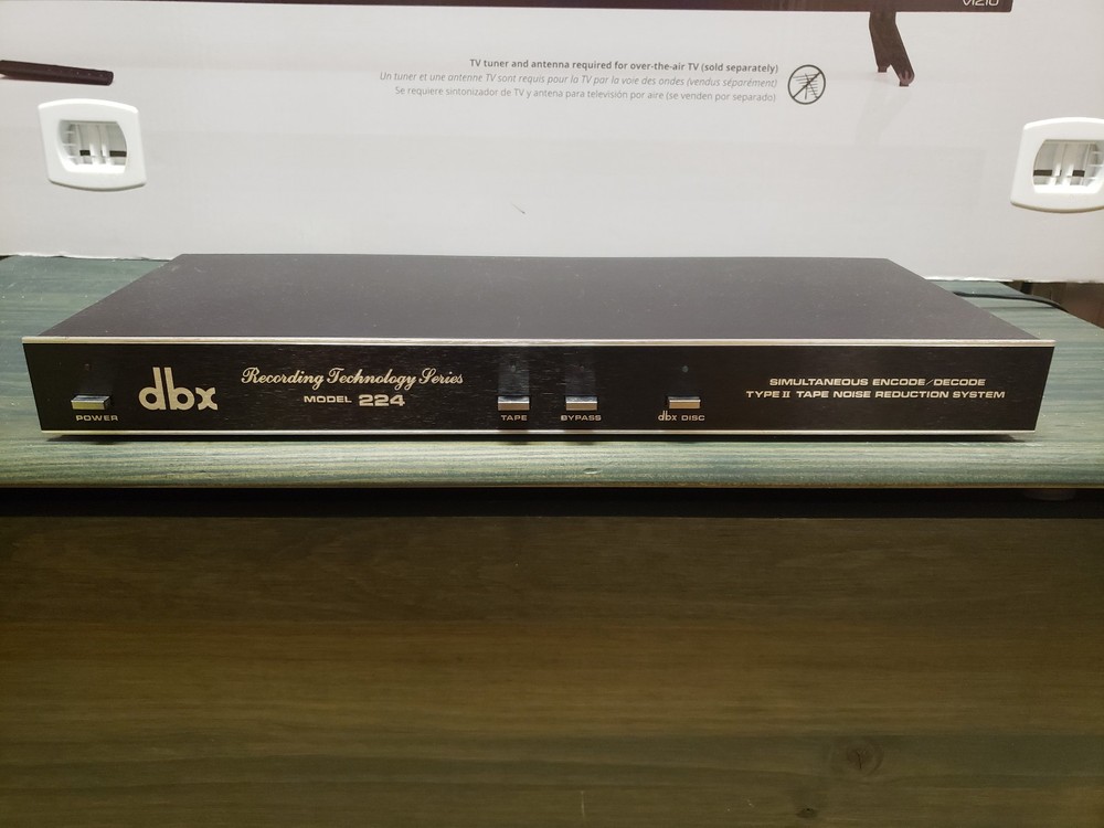 Vintage dbx 224 Simultaneous Encode/Decode Type II Tape Noise Reduction System