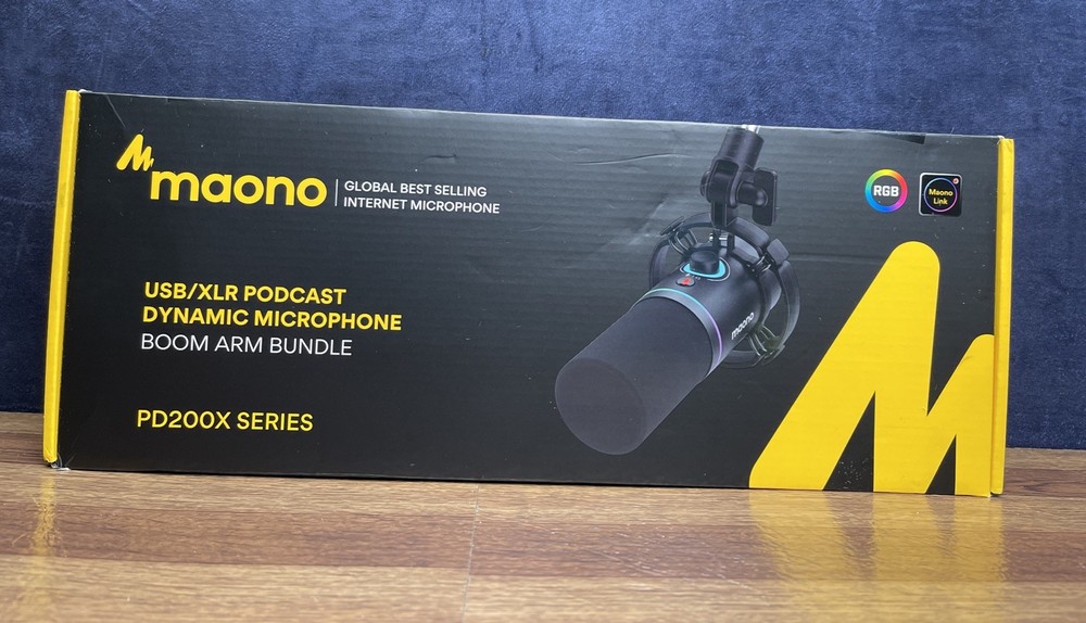 Maono PD200X USB/XLR Podcast Dynamic Microphone Boom Arm Bundle