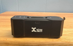 Shure SM35 Headset Cardioid Condenser Microphone + Xvive P1 Portable Power Supp