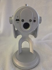 Blue Yeti Professional Multi-Pattern Silver USB Microphone with Stand