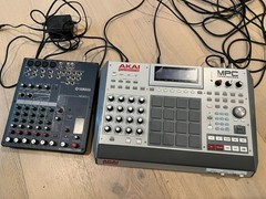Akai MPC Renaissance + Yamaha MG82CX Mixer Bundle – Lightly Used