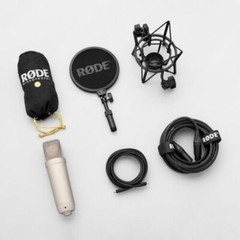 Rode NT1 (Silver)5th Generation Hybrid Studio Condenser Microphone