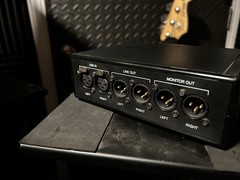 Avid Audio Splitter Desktop Interface XLR Line In/Out Monitor Out 0020-03290-01