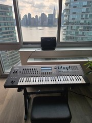 Roland Fantom 6EX 61 key Synthesizer Keyboard