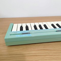 Yamaha HandySound HS-400 Green Mini Keyboard 12-Key Built-in Speaker Tested