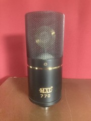 MXL 770 Condenser Microphone w/ Shockmount – Never Used + Free Microphone Cable