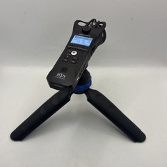 Zoom H1n Handy Digital Audio Recorder Bundle w/ Benro PP1 Mini Tripod Stand Kit