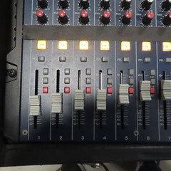 Yamaha MG166cx Mixing Console 16-Input/Channel Mixer With Power AC Adapter