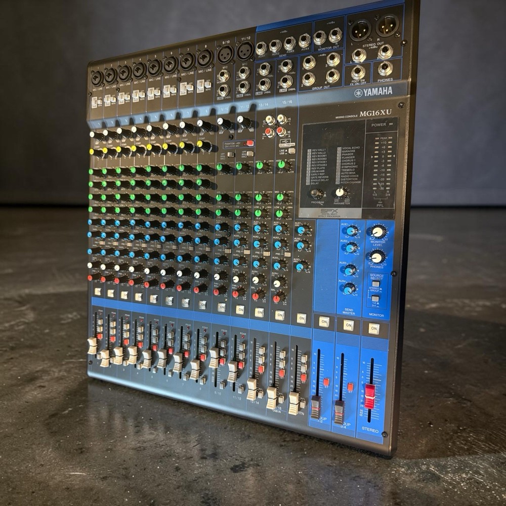 Yamaha MG16XU 16-Channel Mixer With USB Audio Interface & Effects