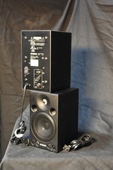 YAMAHA powered monitor speakers MSP3 30W, 120V, 60Hz