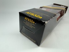 audio−technica AT832a UNIDIRECTIONAL MOVING COIL DYNAMIC MICROPHONE Black w/Box