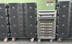 (12) JBL VTX-V20 LINE ARRAY W/ TRANSPORTCART AND CROWN AMPS (THS)