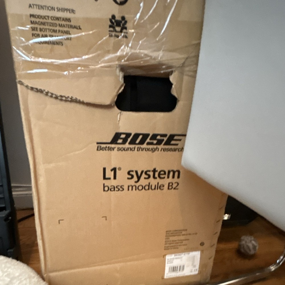 Bose L1 System Bass Module B2 Subwoofer Black Rectangle Speaker Audio Equipment